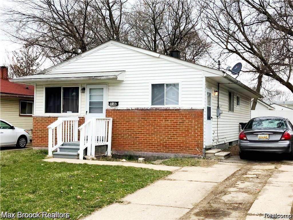 196 Harrison St - Photo 1