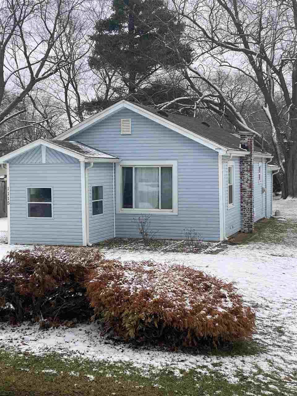 1115 Winifred St - Photo 1