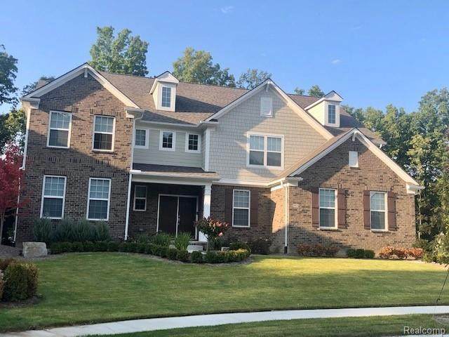 7613 Hardwood Cir - Photo 1