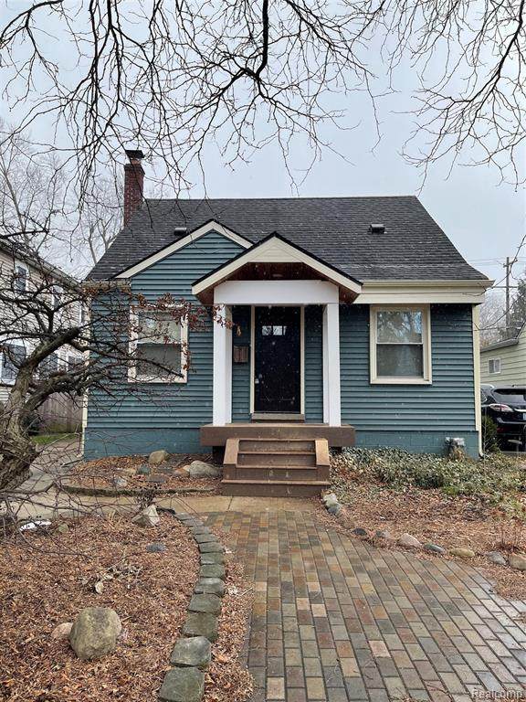 556 Bird Ave - Photo 1