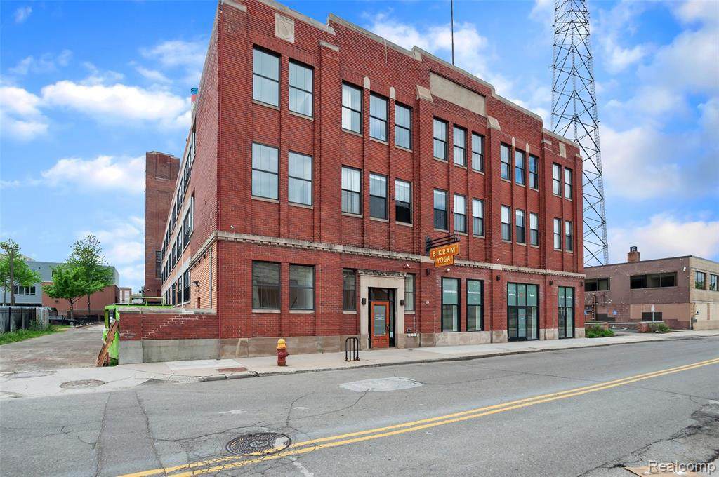 55 Canfield St - Photo 1