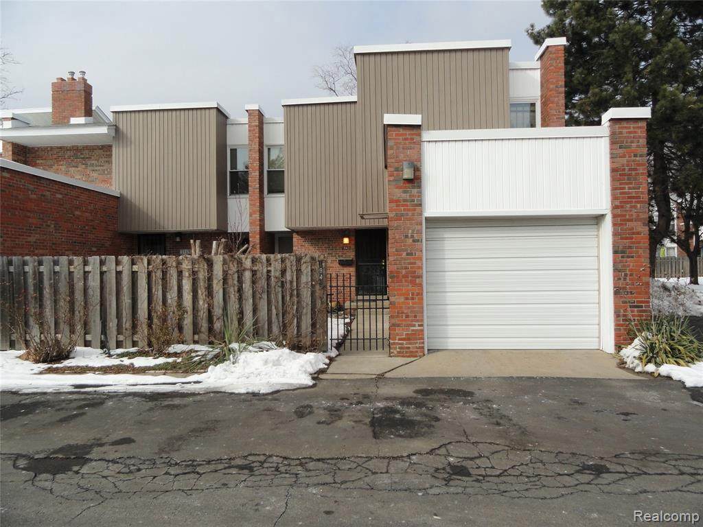 1943 Hyde Park Drive St - Photo 1