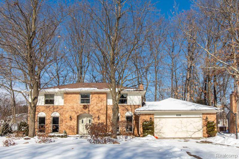 2896 Woodford Cir - Photo 1
