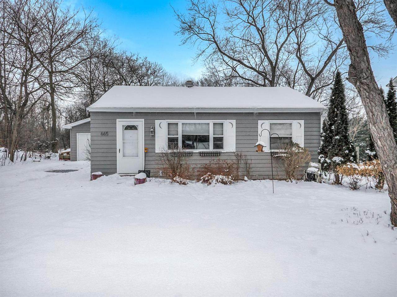 665 Ironwood - Photo 1