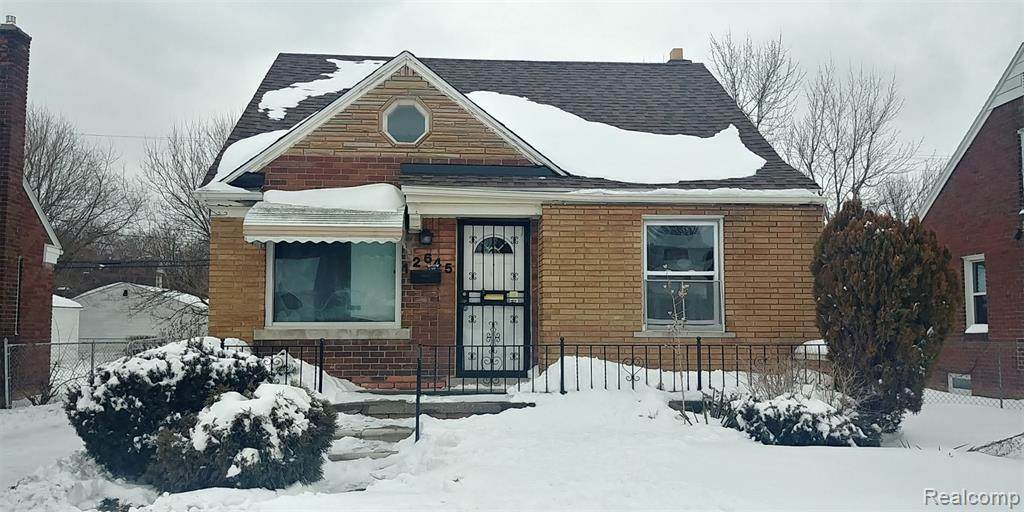 12645 Duchess St - Photo 1