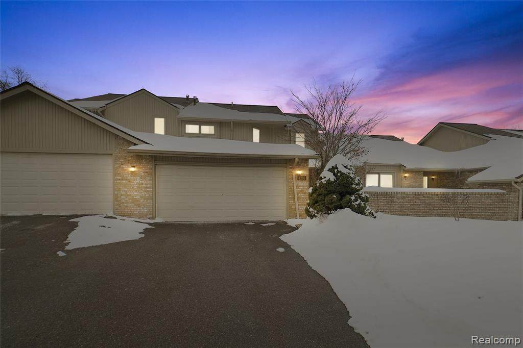 4291 Foxpointe Dr - Photo 1
