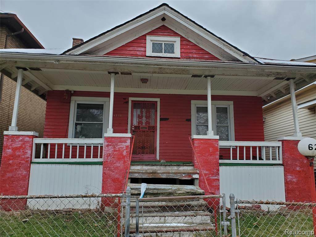 6203 Wabash St - Photo 1