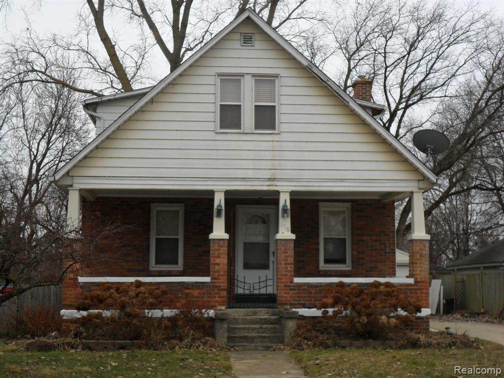 856 Parkwood Ave - Photo 1