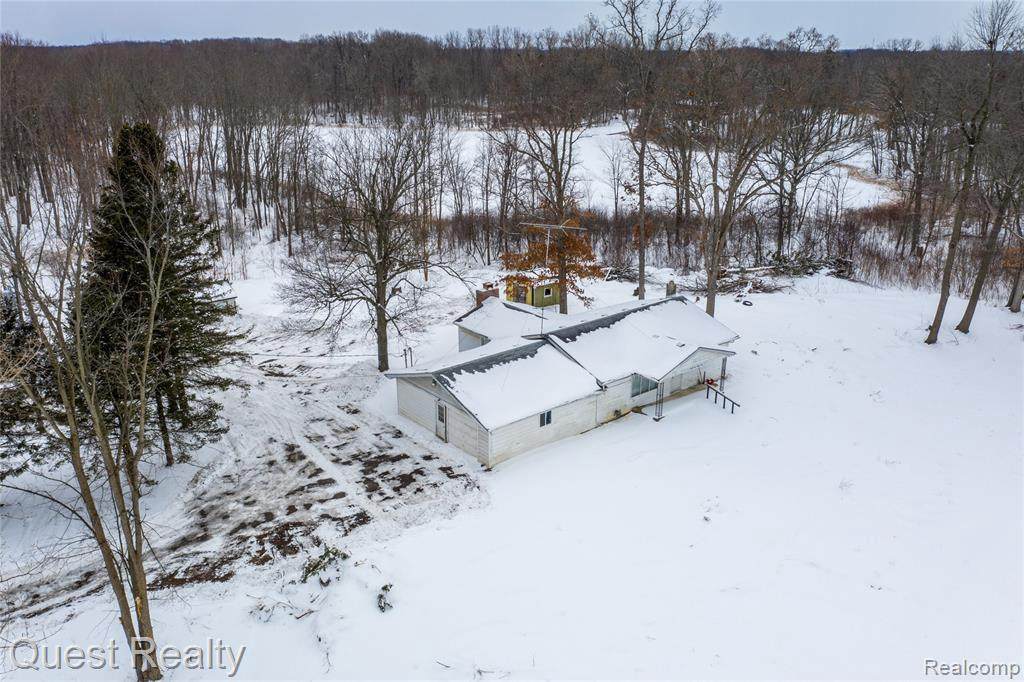 2494 Imlay City Rd - Photo 1