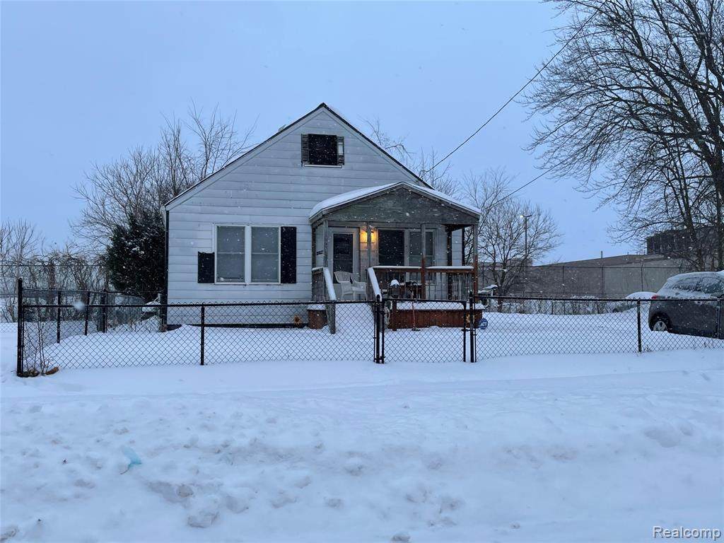 3921 Cuthbertson St - Photo 1