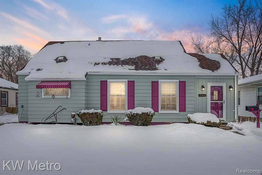 2352 Wiltshire Rd - Photo 1