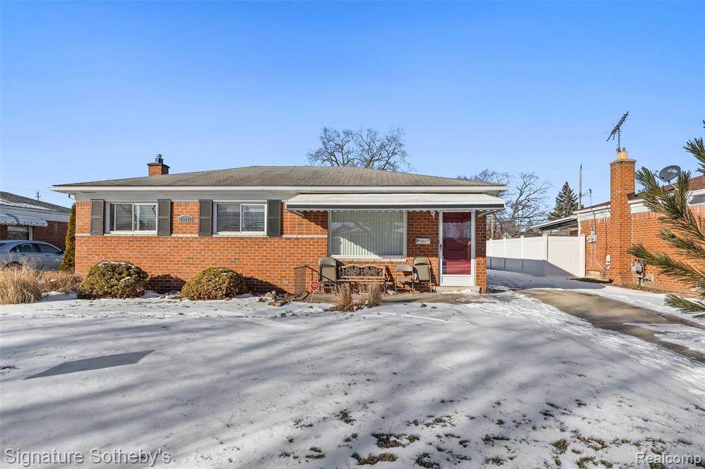 25053 Saint Clement Dr - Photo 1