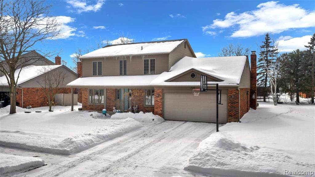 540 Thurber Dr - Photo 1