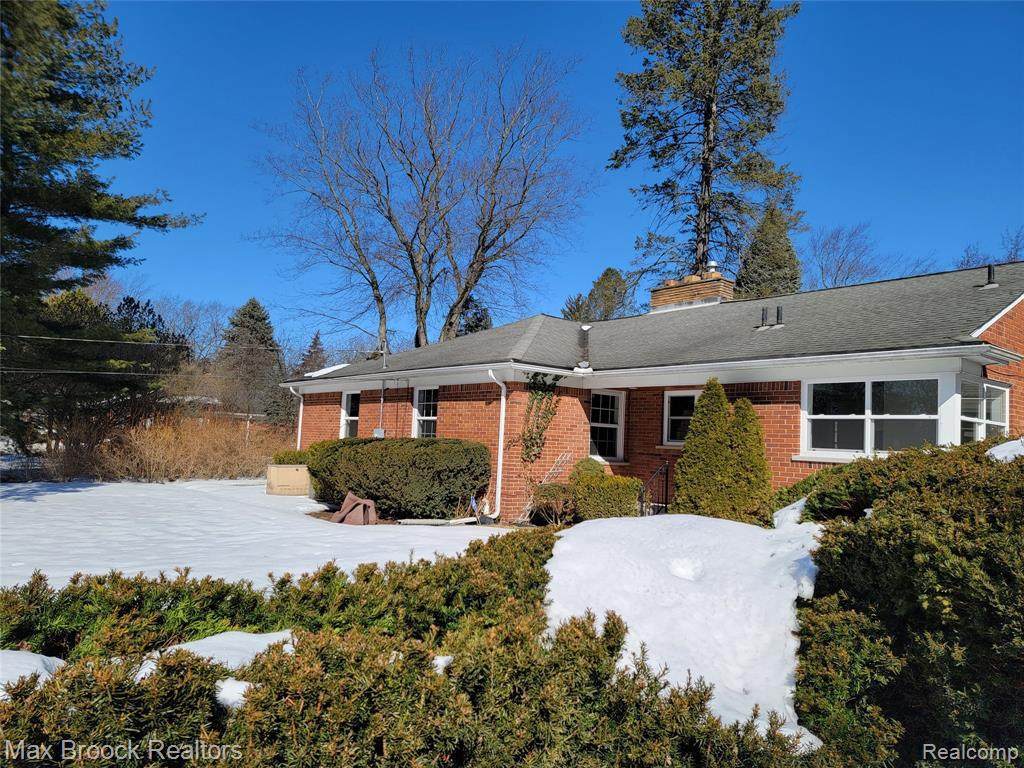 5400 Longmeadow Rd - Photo 1