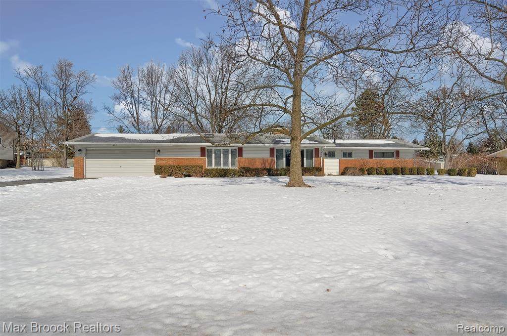 203 Wilton Dr - Photo 1