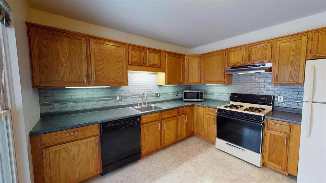 3008 Bolgos Cir - Photo 1