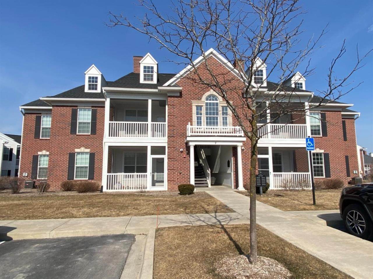 1039 Summerfield Glen Cir - Photo 1