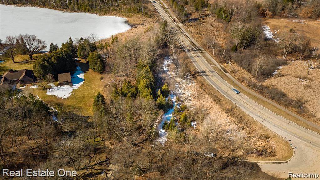 00 Pine Knob Rd - Photo 1