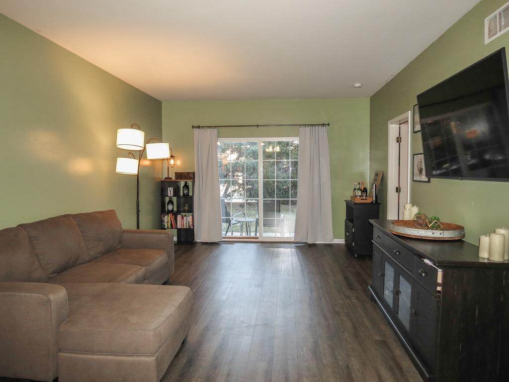 309 Victoria Dr - Photo 1