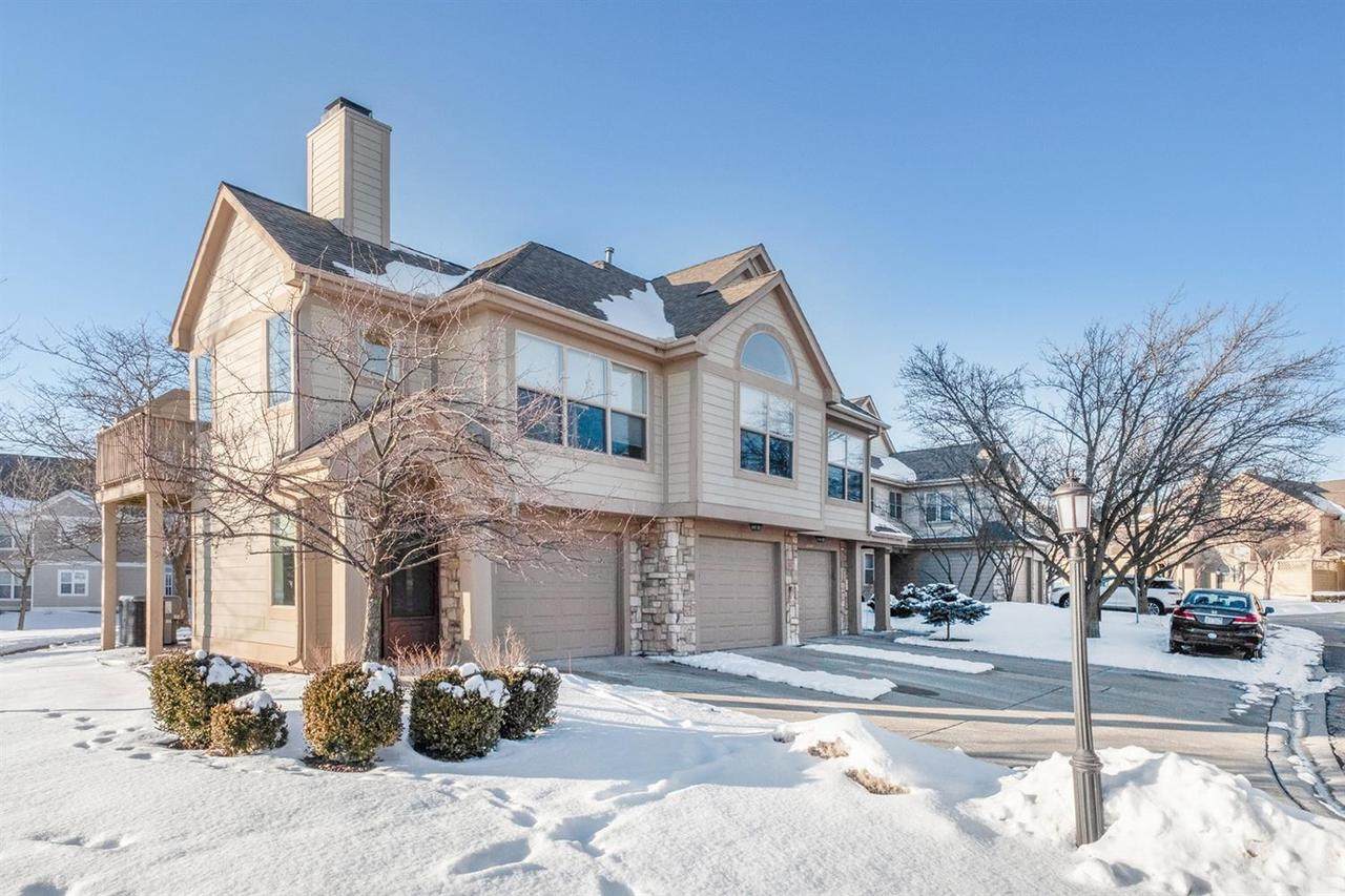 1653 Coburn Dr - Photo 1