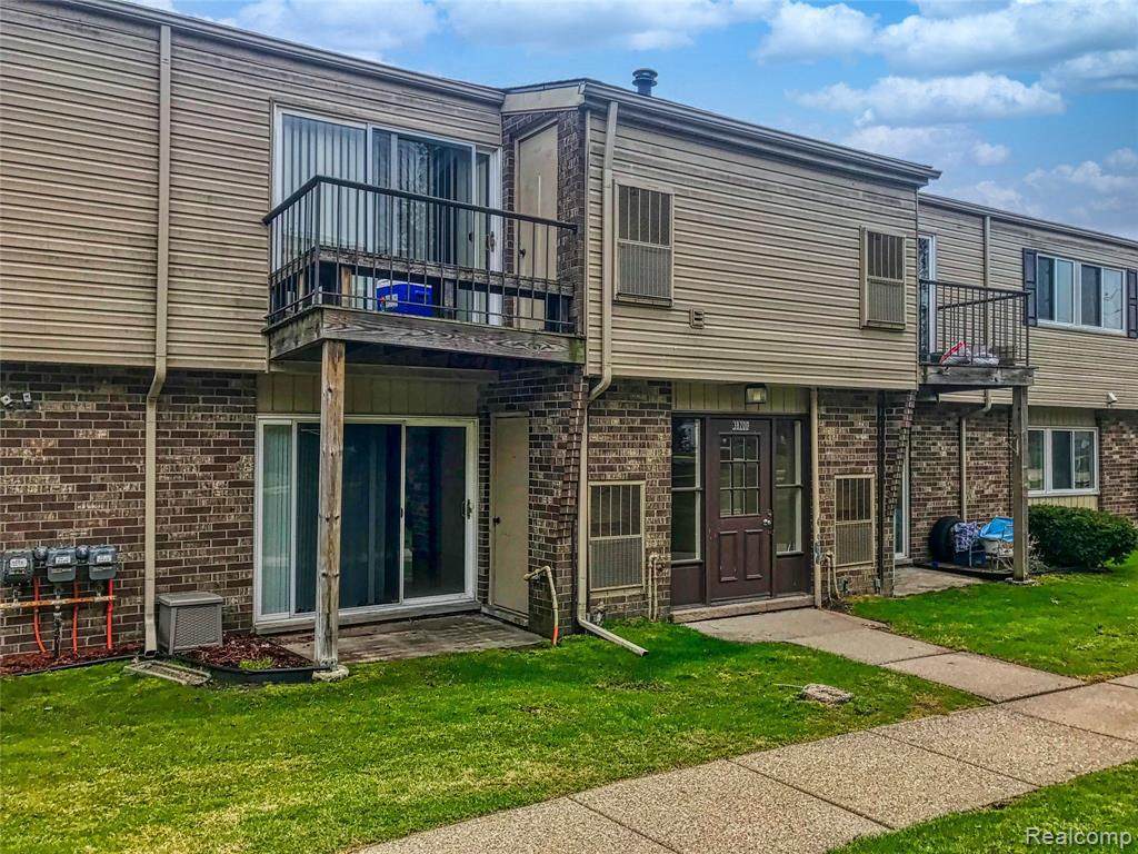 38200 Fairway Ct Apt 31B - Photo 1