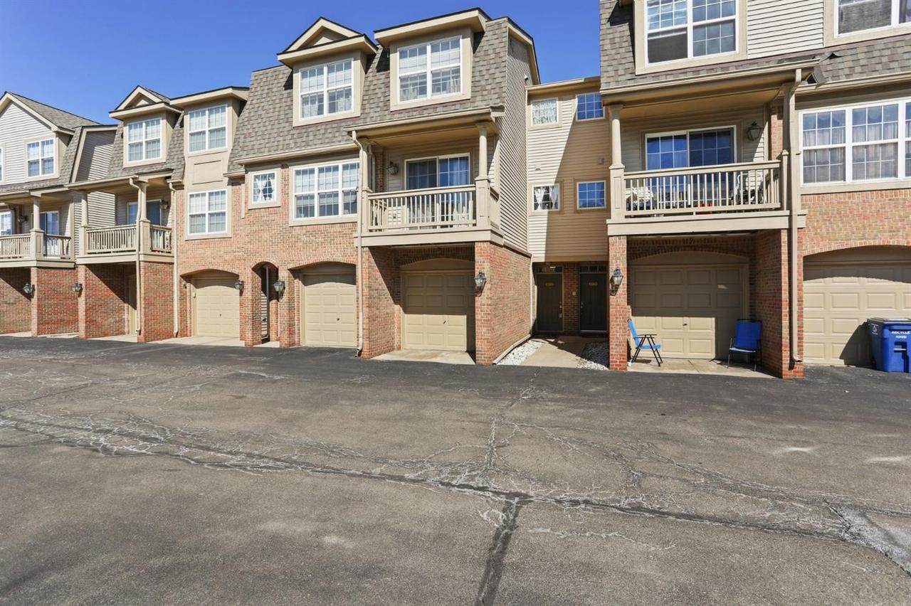2773 Barclay Way - Photo 1