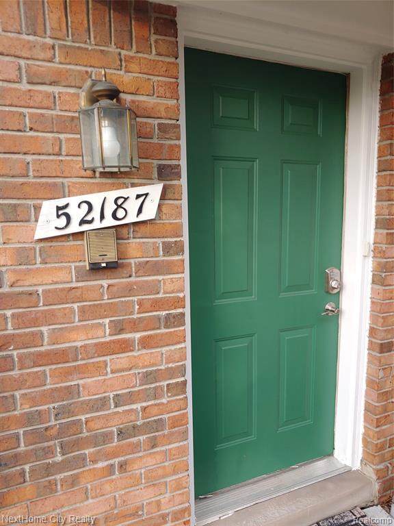 52187 Heatherstone Ave - Photo 1