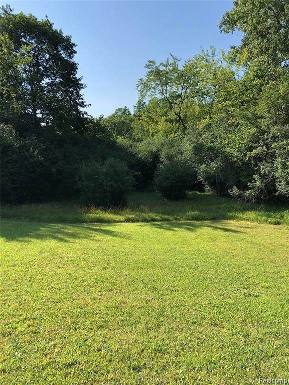 0 10 MILE RD - Photo 1