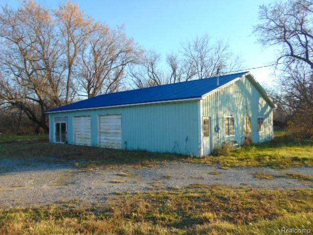 10533 Gratiot Ave - Photo 1