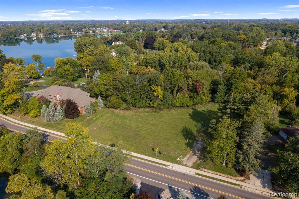1890 Square Lake Rd - Photo 1