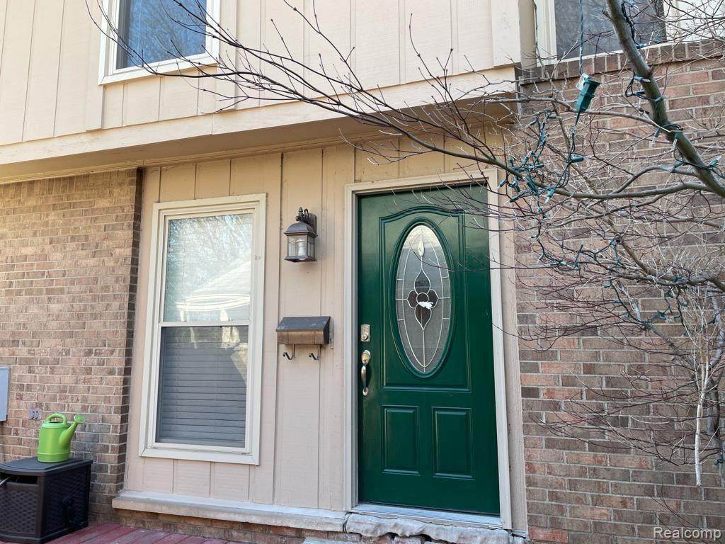 35483 Heritage Ln - Photo 1