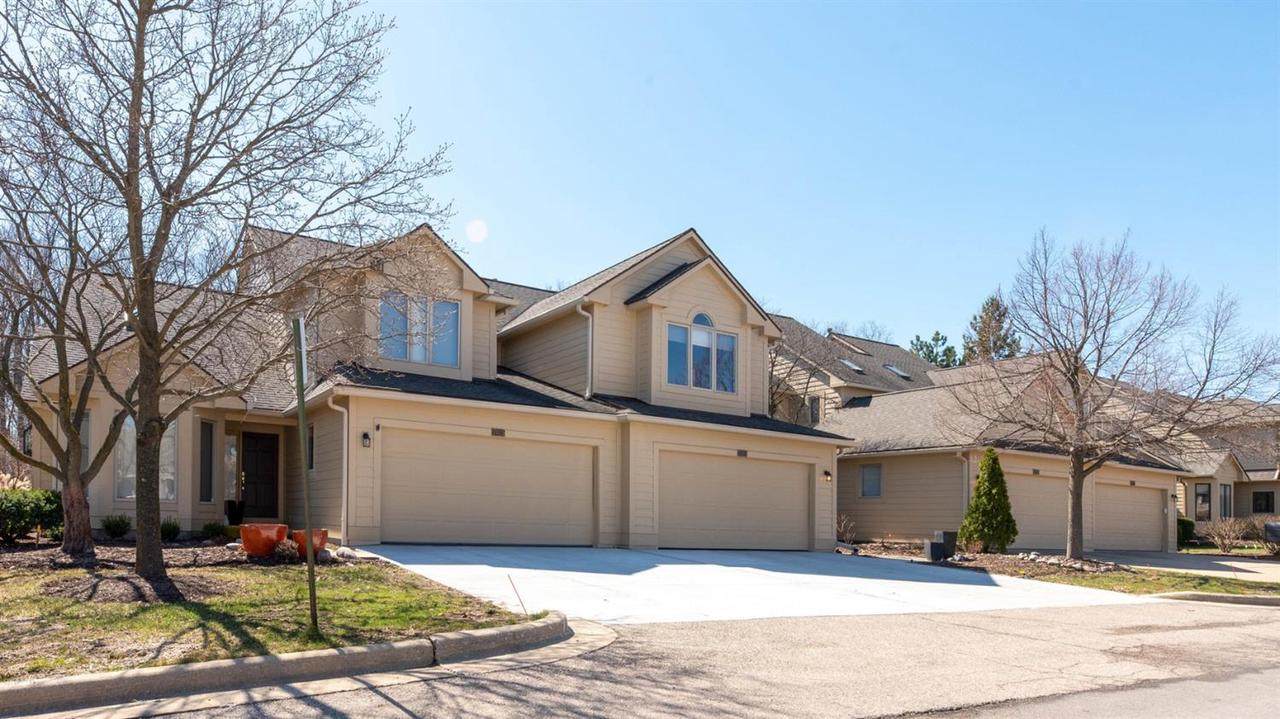 2021 Bancroft Dr - Photo 1