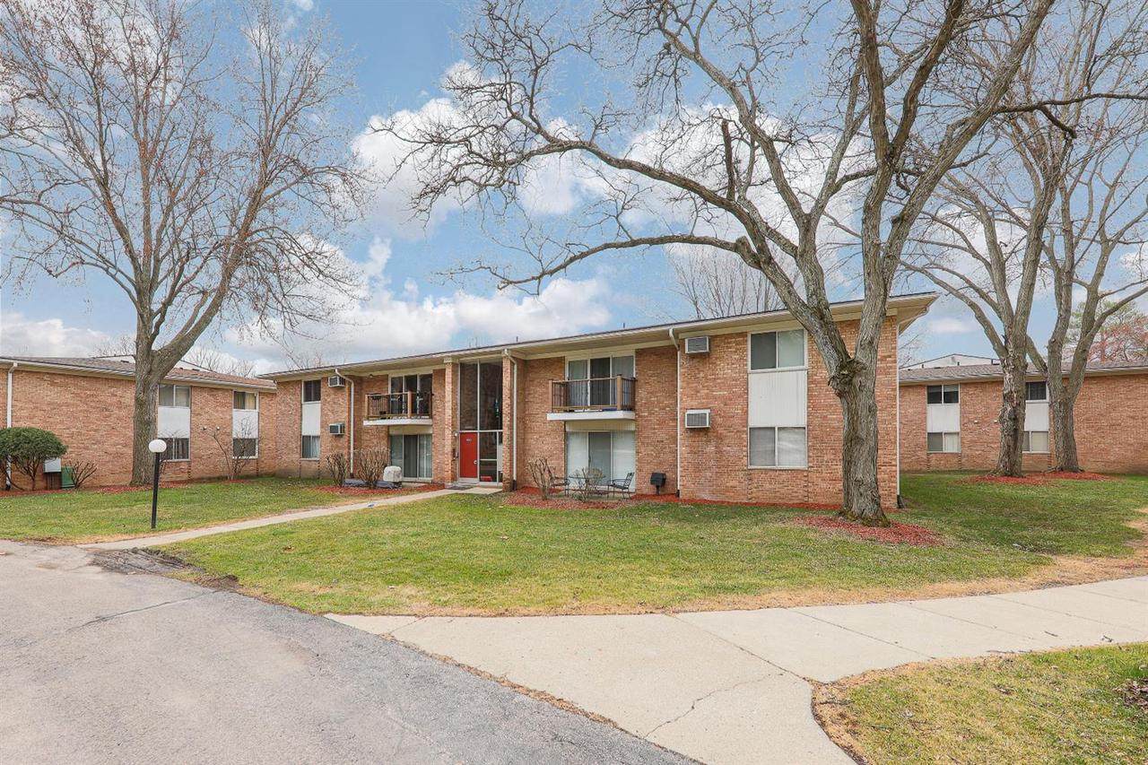 1233 Island Dr - Photo 1