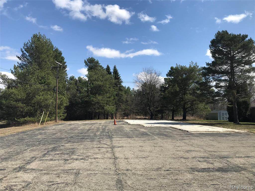 2617 Main St - Photo 1