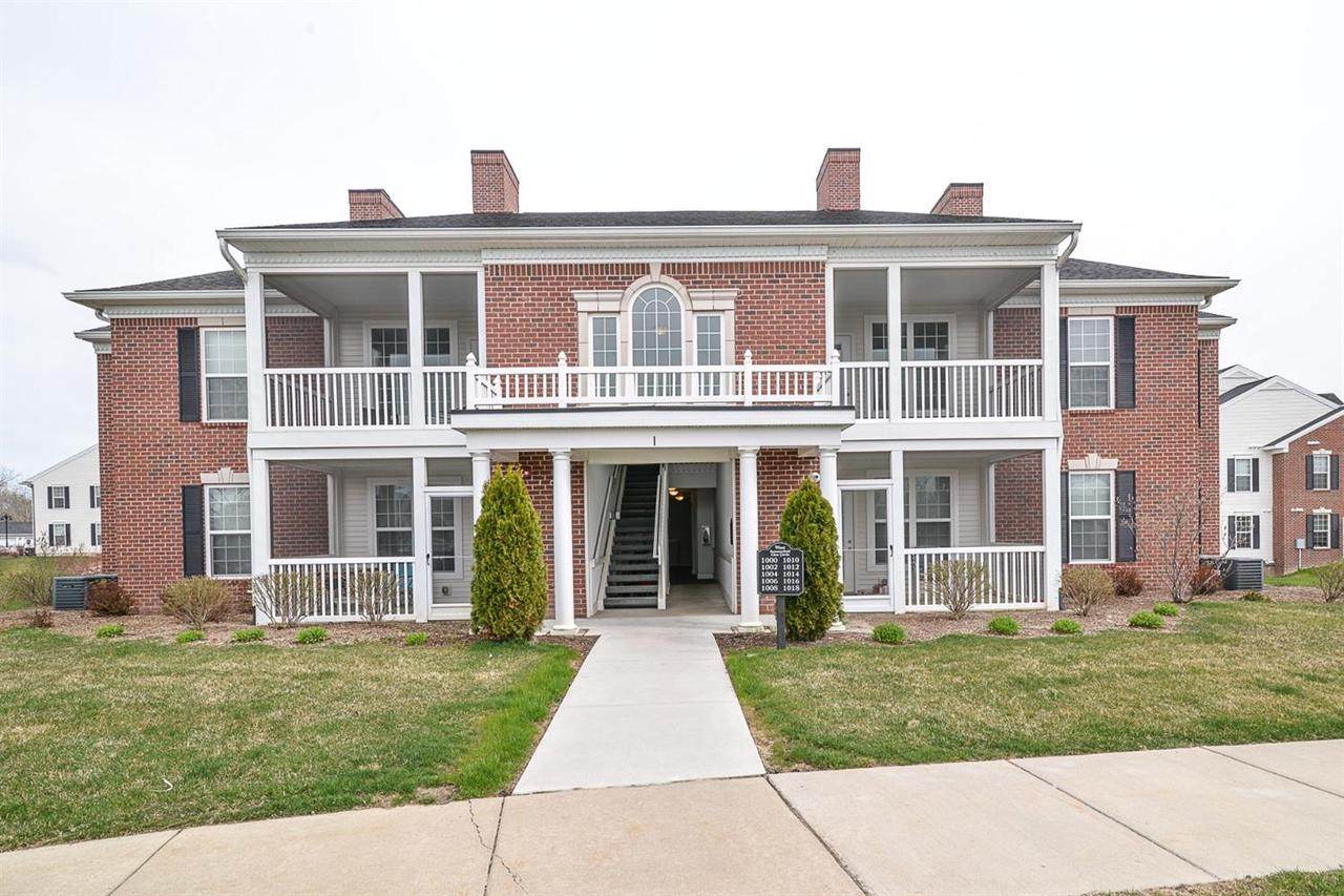 1000 Summerfield Glen Cir - Photo 1