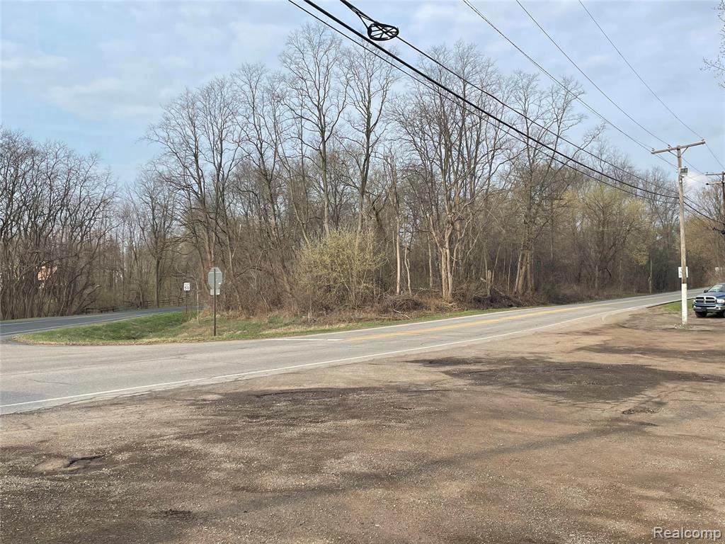 417 S. LAFAYETT Pontiac Trl - Photo 1