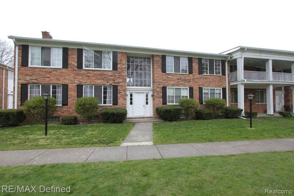 29606 Hoover - Photo 1