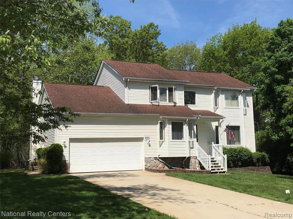 2286 Greenlawn Ave - Photo 1