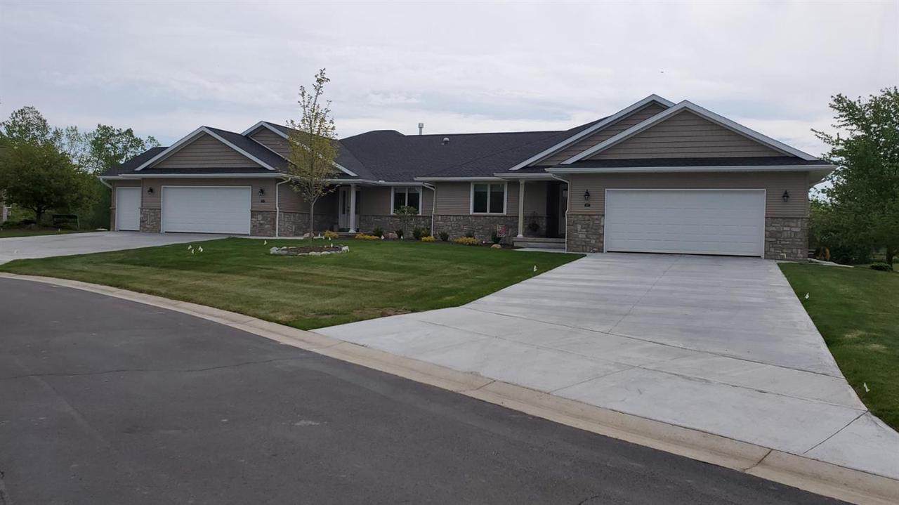 102 Joann - Photo 1