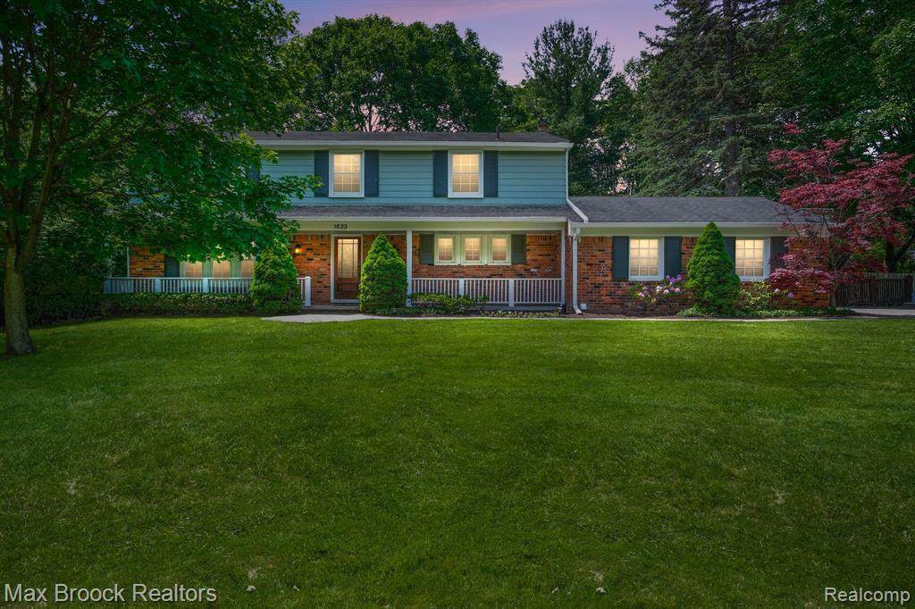 1623 Hoit Tower Dr - Photo 1