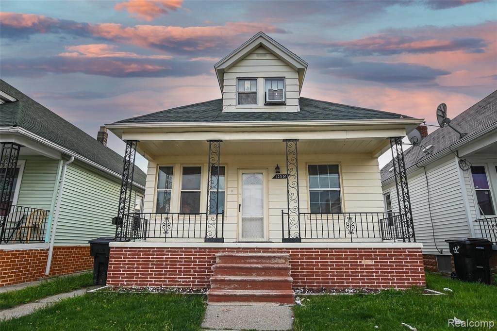 12581 Charest St - Photo 1