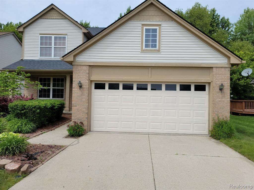 1544 Mulberry Ln - Photo 1