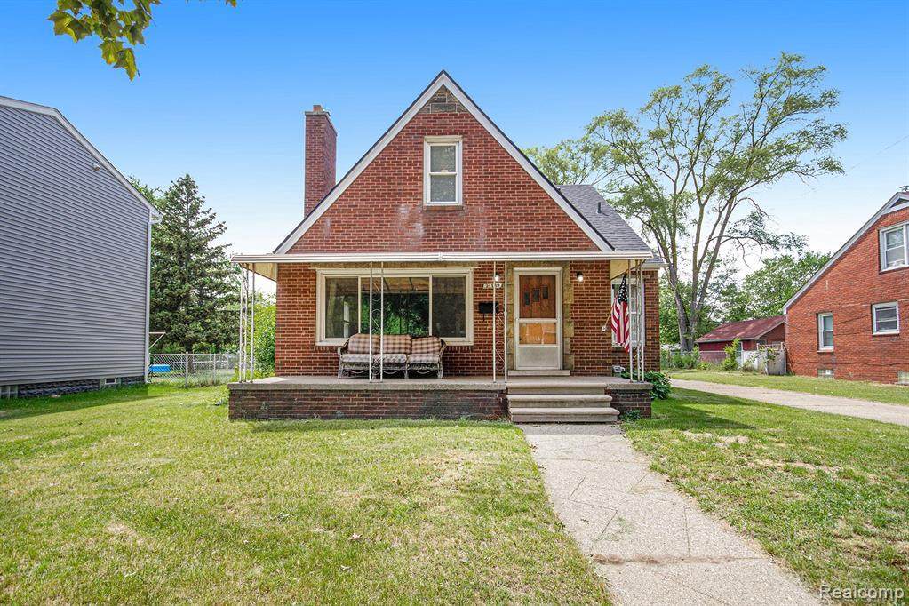 21139 Curie Ave - Photo 1