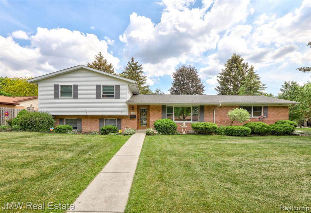 378 Mary Ln - Photo 1