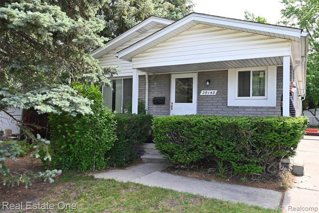 29148 Fairfax St - Photo 1