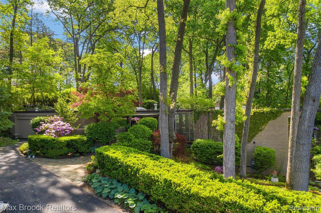 310 Martell Crt - Photo 1