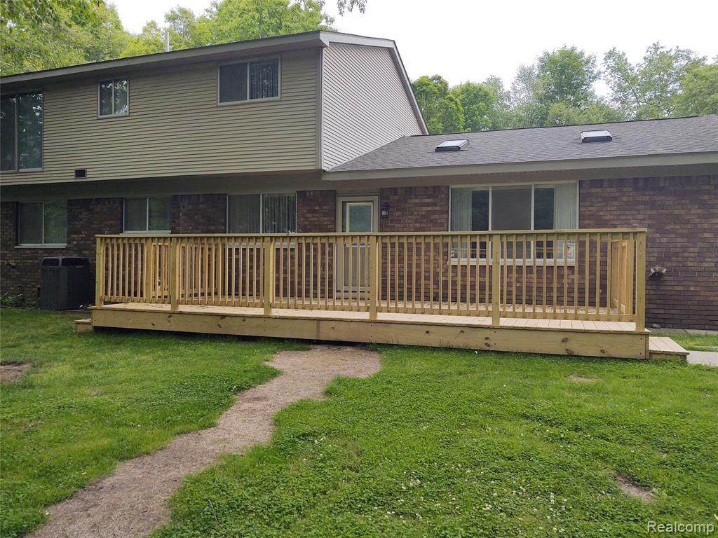 1591 Winslow Rd - Photo 1