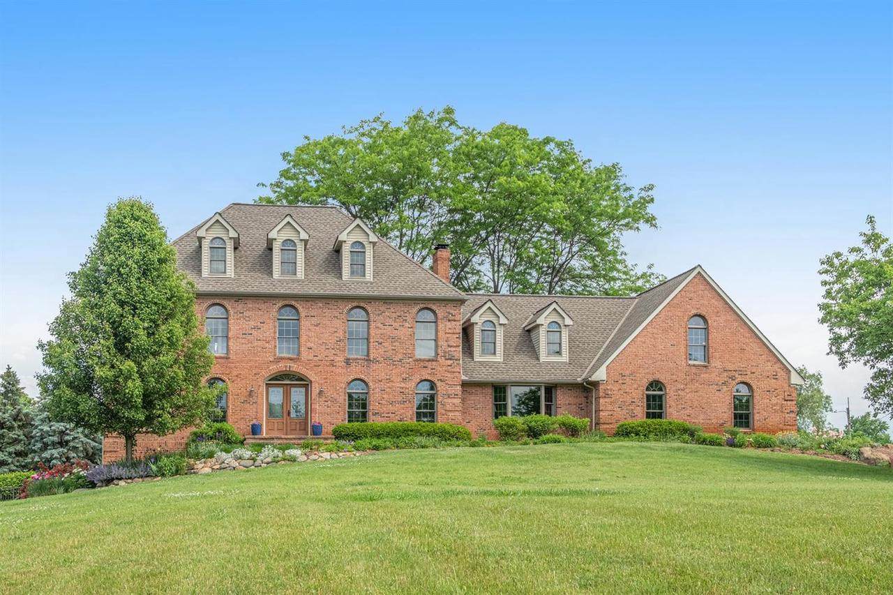 8989 Warren Rd - Photo 1