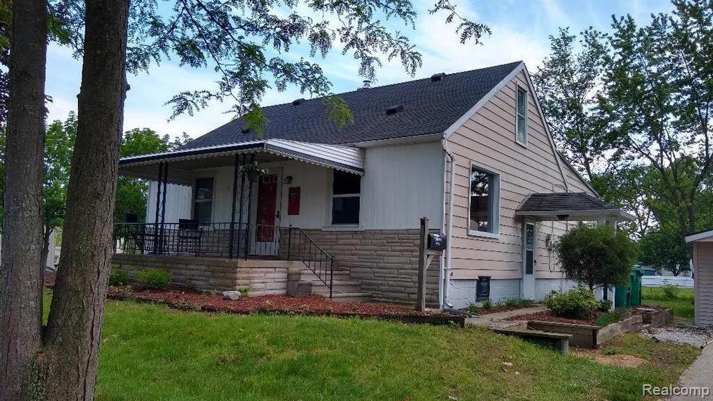 31211 Birchlawn St - Photo 1