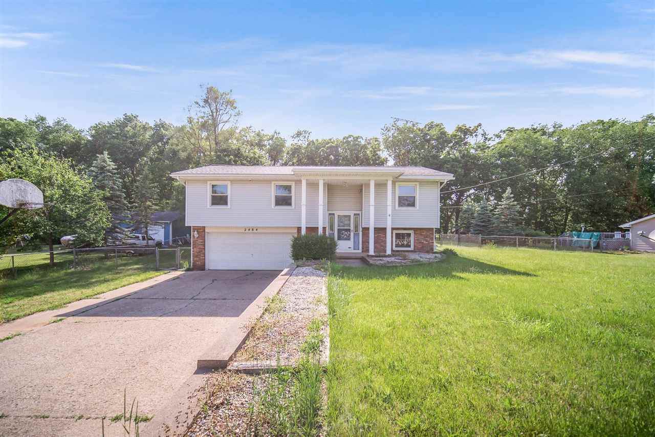 2484 Constantine - Photo 1